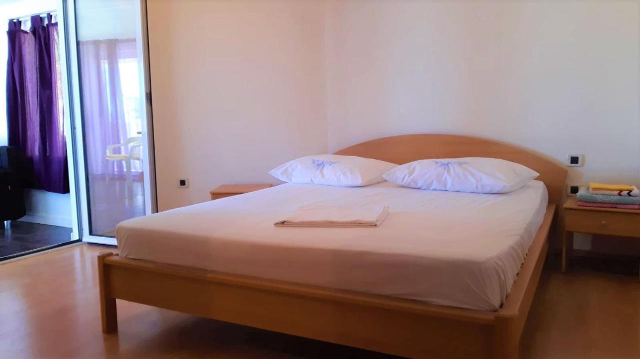 Studio Apartment Brela Eksteriør bilde