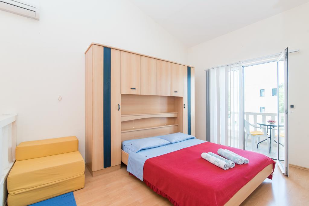 Studio Apartment Brela Eksteriør bilde